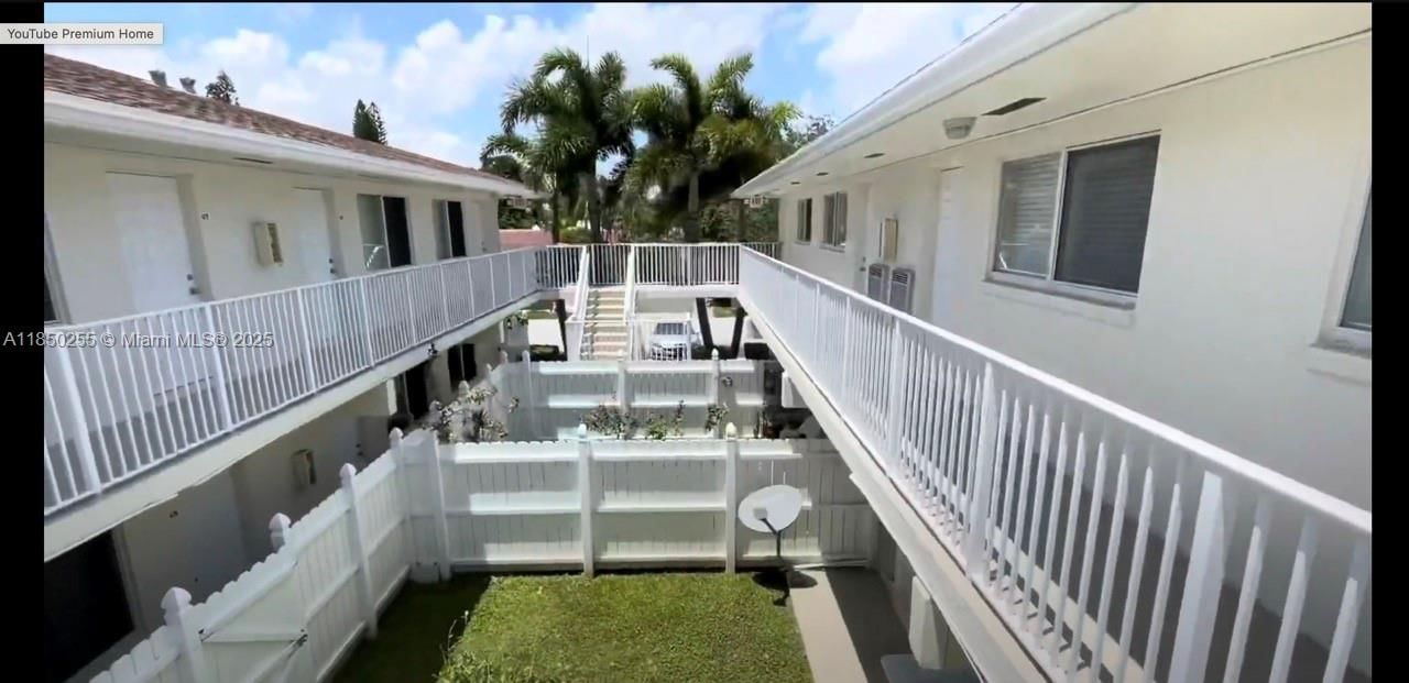 Real estate property located at 1856 46th St F8, Broward, Lucaya Condo, Fort Lauderdale, FL