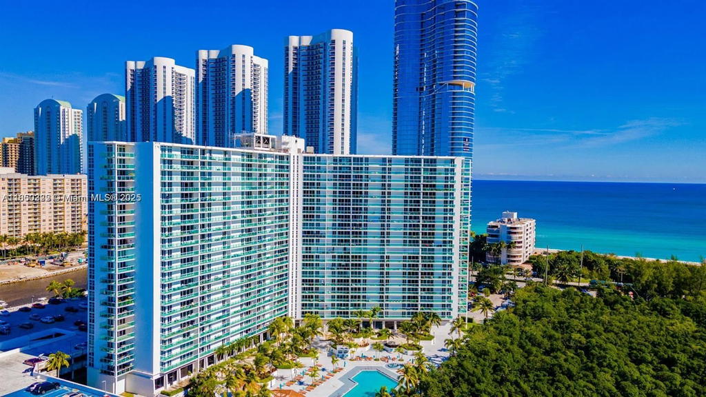 Real estate property located at 100 Bayview Dr #224, Miami-dade, Arlen House East Condo, Sunny Isles Beach, FL