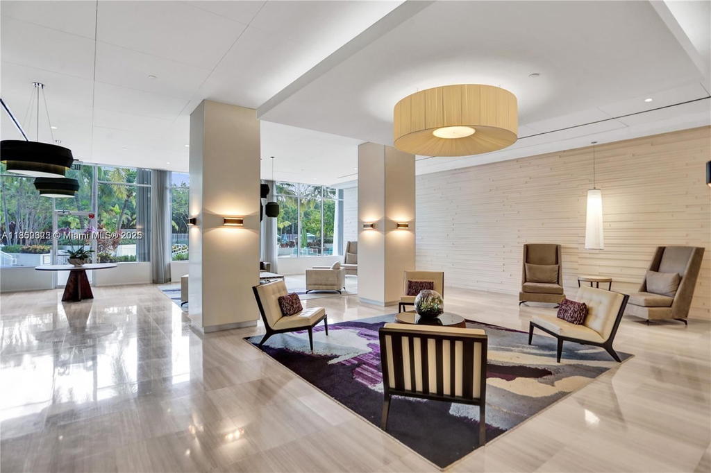 Real estate property located at 100 Bayview Dr #224, Miami-dade, Arlen House East Condo, Sunny Isles Beach, FL