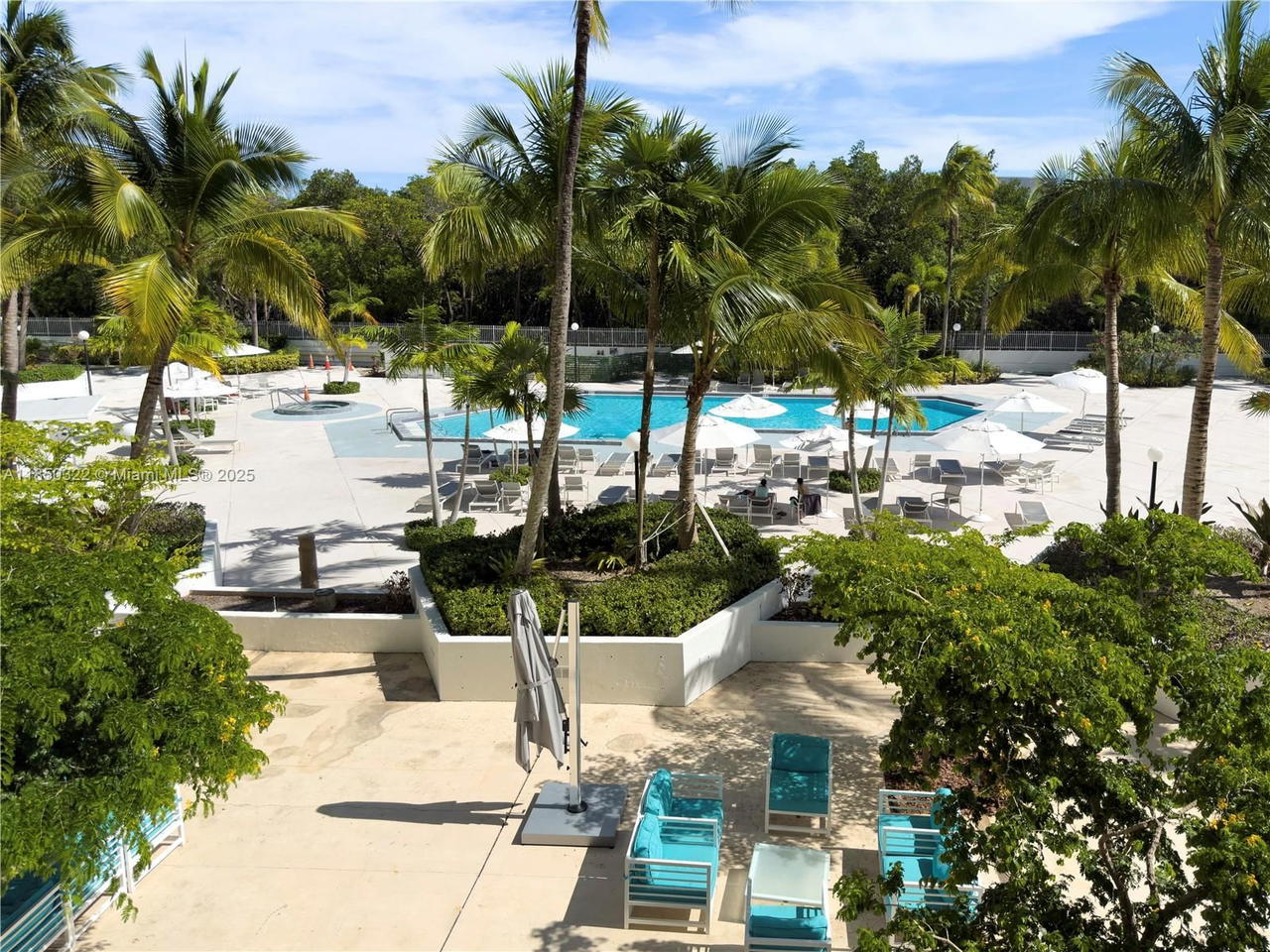 Real estate property located at 100 Bayview Dr #224, Miami-dade, Arlen House East Condo, Sunny Isles Beach, FL