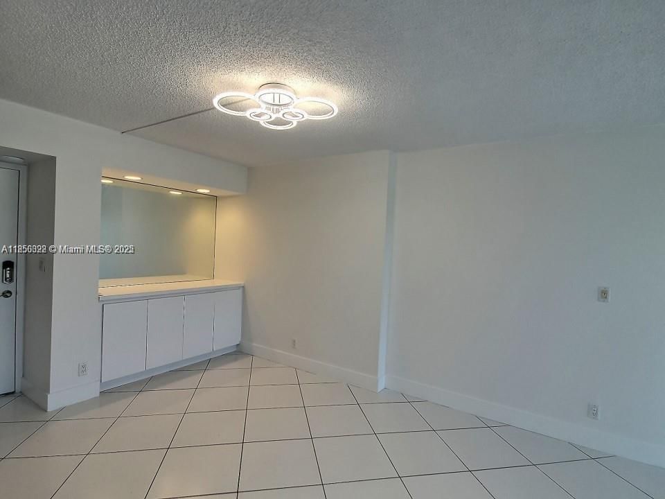 Real estate property located at 100 Bayview Dr #224, Miami-dade, Arlen House East Condo, Sunny Isles Beach, FL