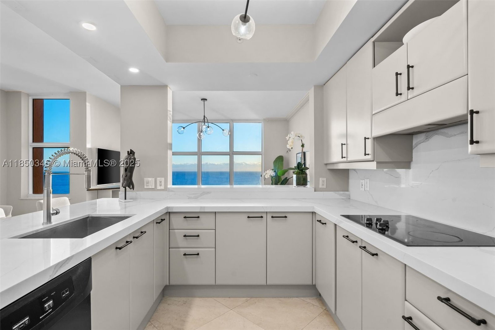 Real estate property located at 2100 Ocean Blvd #18D, Broward, Palms Tower One Condo, Fort Lauderdale, FL
