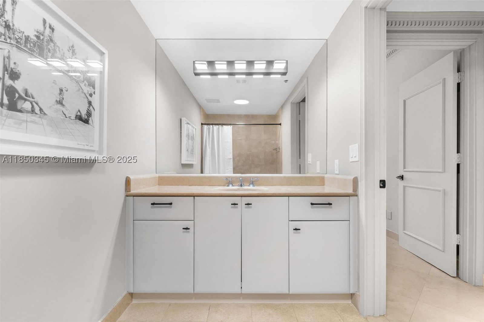 Real estate property located at 2100 Ocean Blvd #18D, Broward, Palms Tower One Condo, Fort Lauderdale, FL