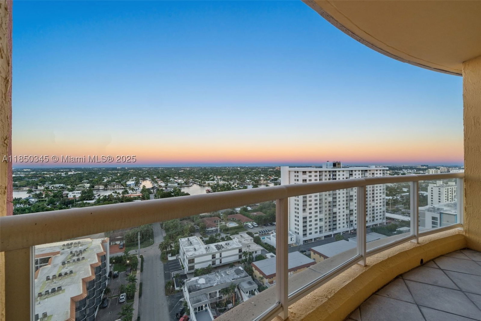 Real estate property located at 2100 Ocean Blvd #18D, Broward, Palms Tower One Condo, Fort Lauderdale, FL