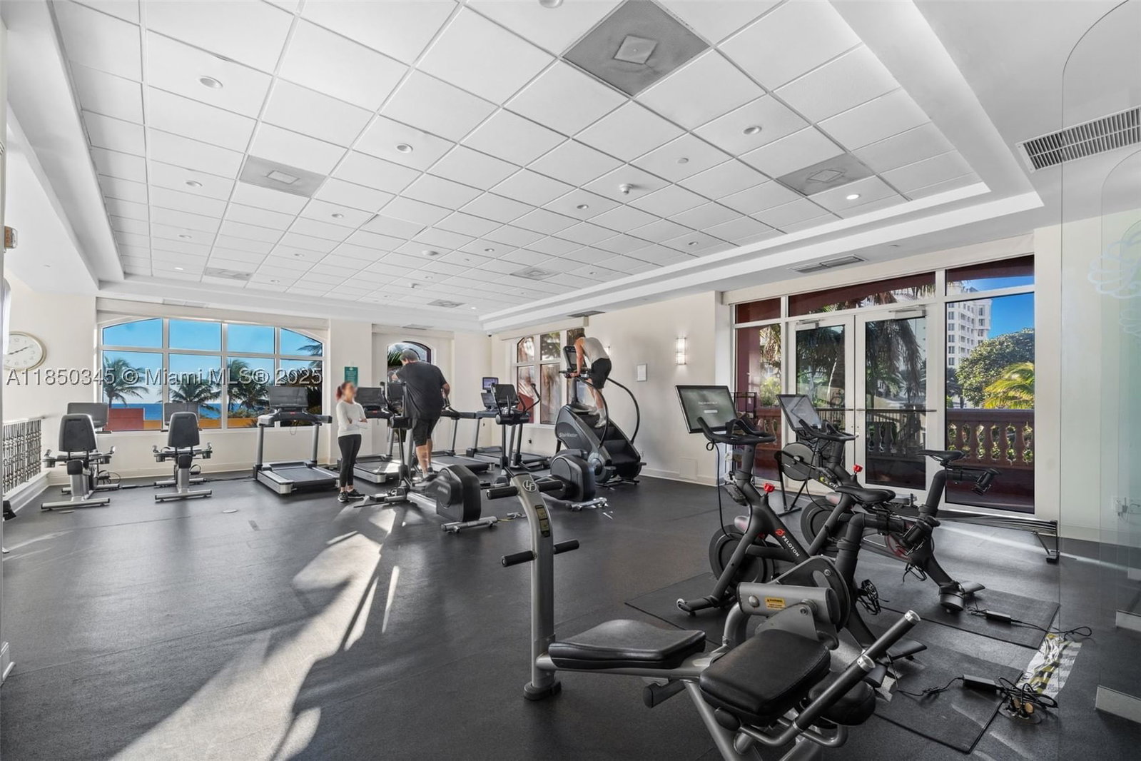 Real estate property located at 2100 Ocean Blvd #18D, Broward, Palms Tower One Condo, Fort Lauderdale, FL