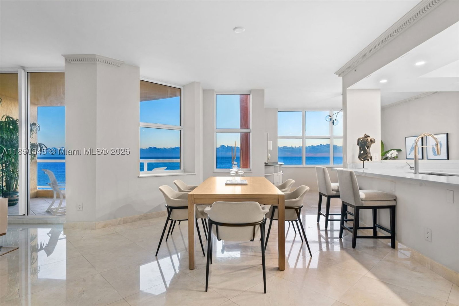Real estate property located at 2100 Ocean Blvd #18D, Broward, Palms Tower One Condo, Fort Lauderdale, FL