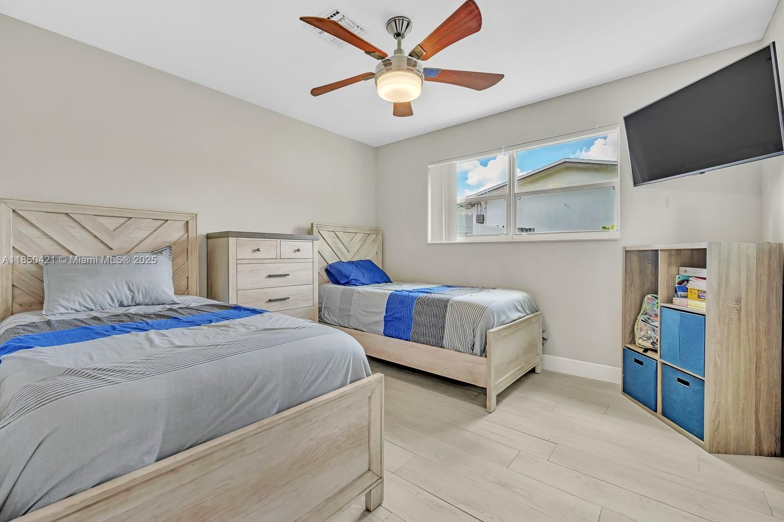 Real estate property located at 2221 43rd Ave, Broward, Hollywood Hills, Hollywood, FL