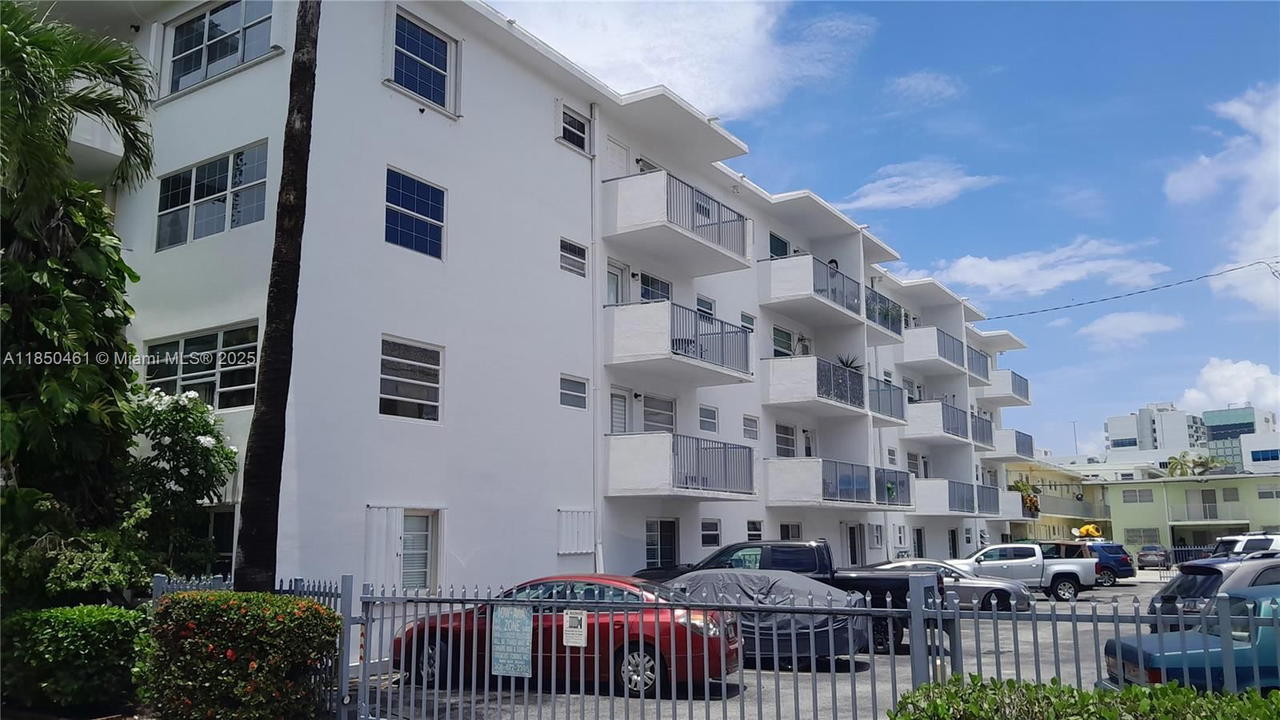 Real estate property located at 525 Meridian Ave #405, Miami-dade, 525 Meridian Condo, Miami Beach, FL