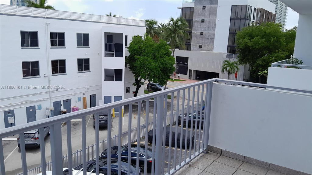 Real estate property located at 525 Meridian Ave #405, Miami-dade, 525 Meridian Condo, Miami Beach, FL
