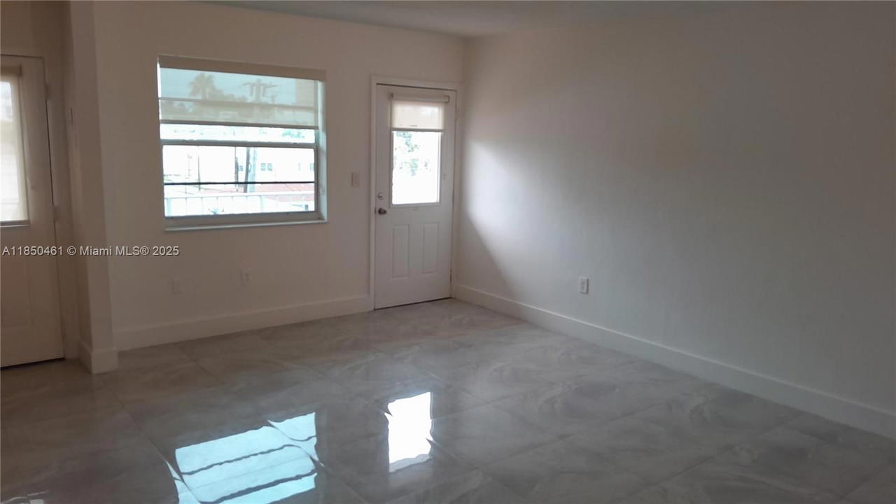 Real estate property located at 525 Meridian Ave #405, Miami-dade, 525 Meridian Condo, Miami Beach, FL
