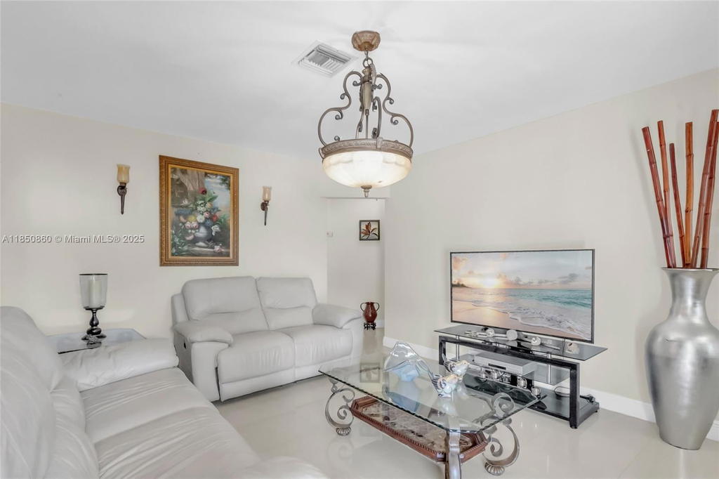 Real estate property located at 5890 Palm Ave, Miami-dade, Palm Estates 1st Addn, Hialeah, FL