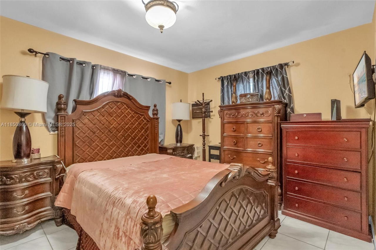 Real estate property located at 5890 Palm Ave, Miami-dade, Palm Estates 1st Addn, Hialeah, FL