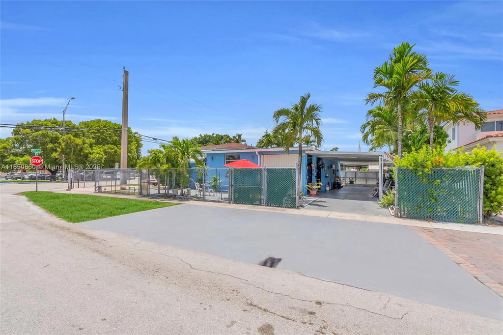 Real estate property located at 5890 Palm Ave, Miami-dade, Palm Estates 1st Addn, Hialeah, FL
