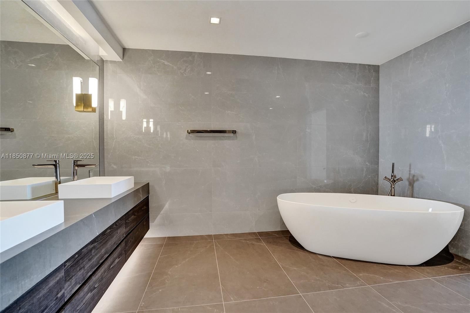 Real estate property located at 1116 Ocean Blvd #403, Broward, Solemar Condo, Pompano Beach, FL