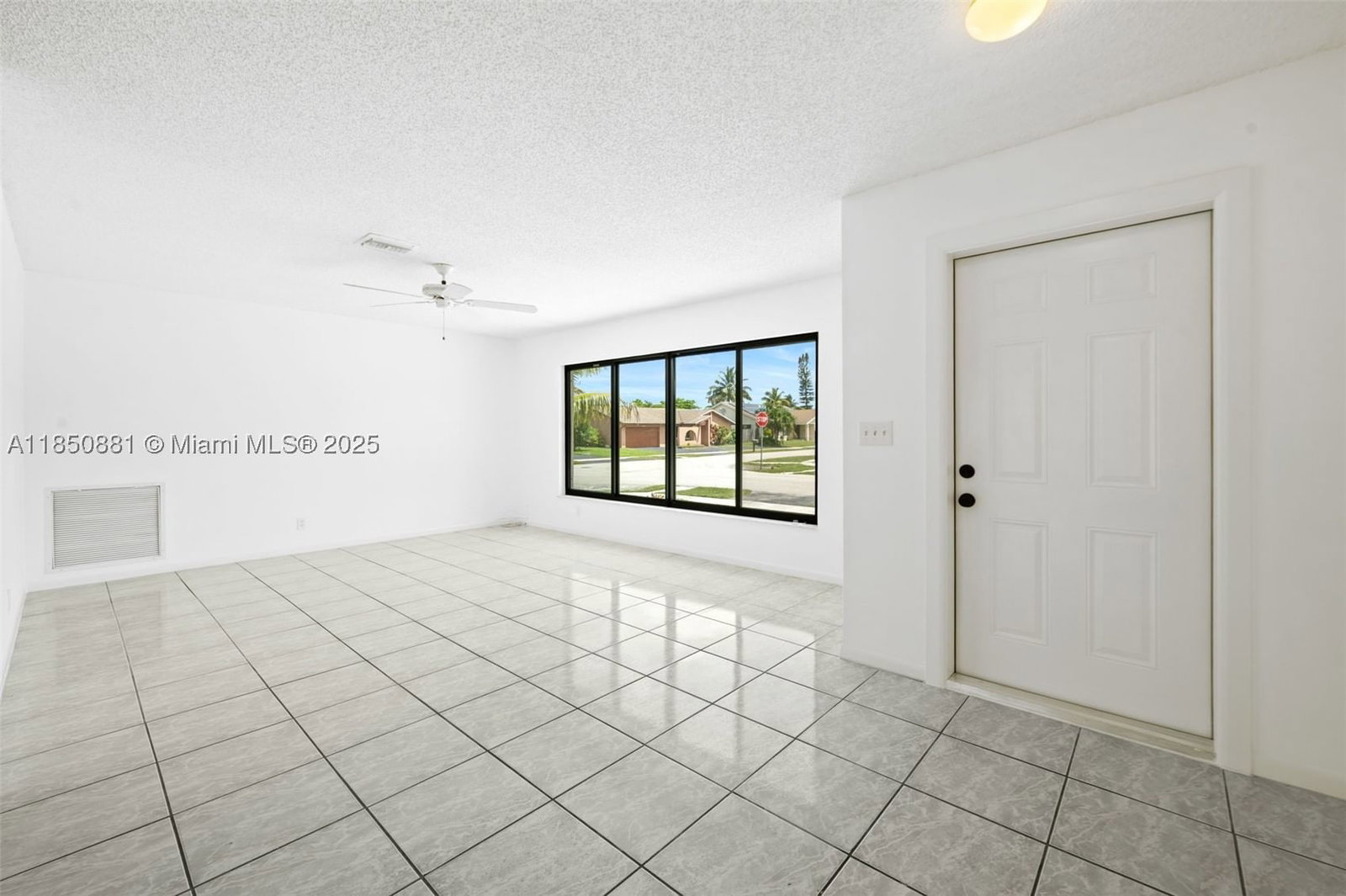 Real estate property located at 8930 79th St, Broward, Heftler Homes-tamarac, Tamarac, FL