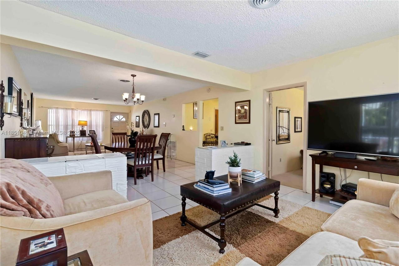 Real estate property located at 1545 158th St, Miami-dade, Hathaway Homes, North Miami Beach, FL