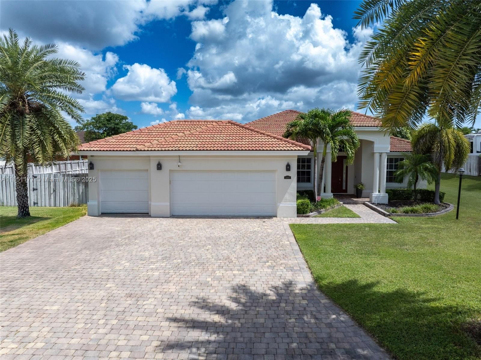 Real estate property located at 12801 223rd St, Miami-dade, Estate Mansions 1st Addn, Miami, FL