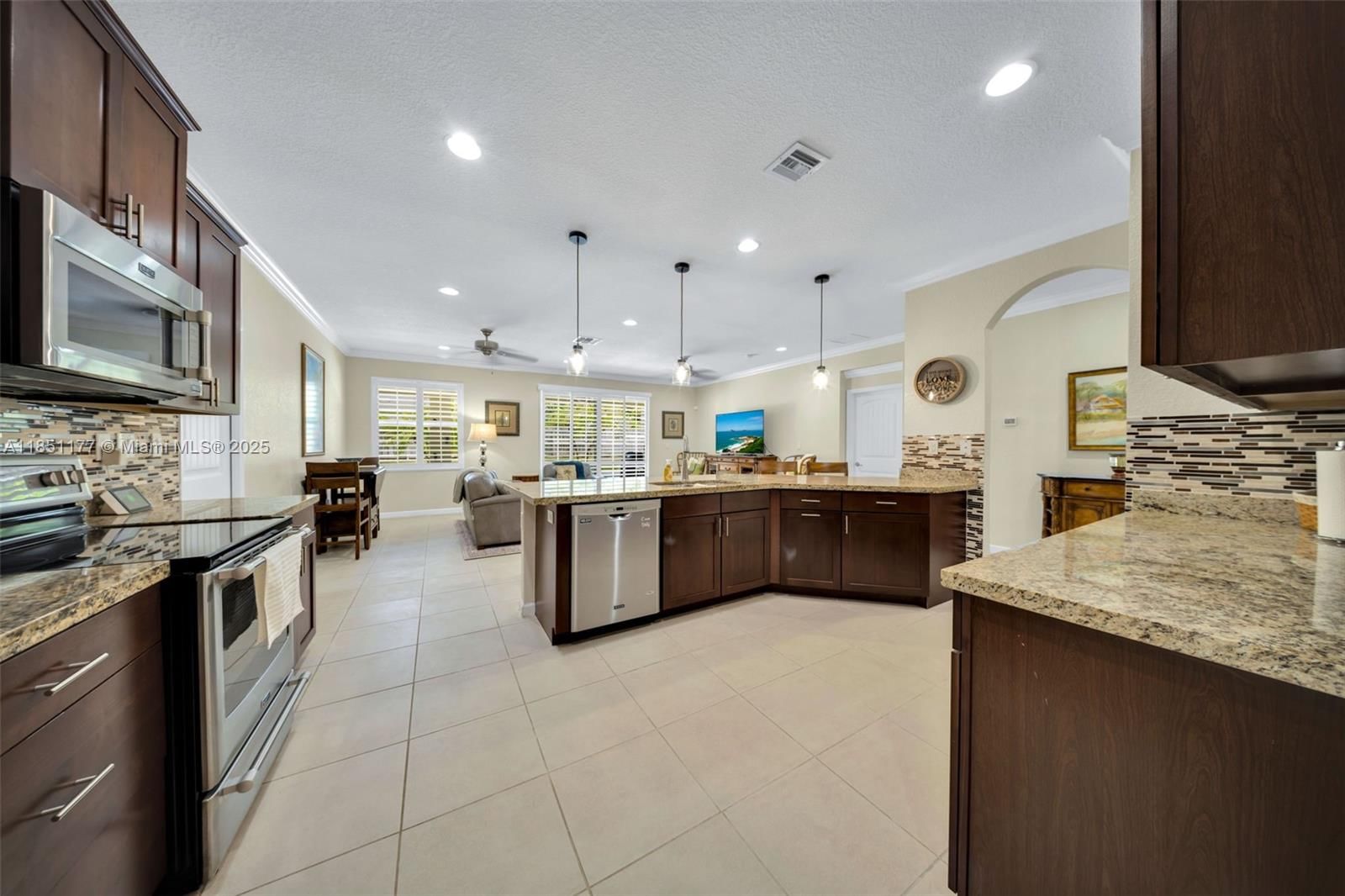 Real estate property located at 12801 223rd St, Miami-dade, Estate Mansions 1st Addn, Miami, FL