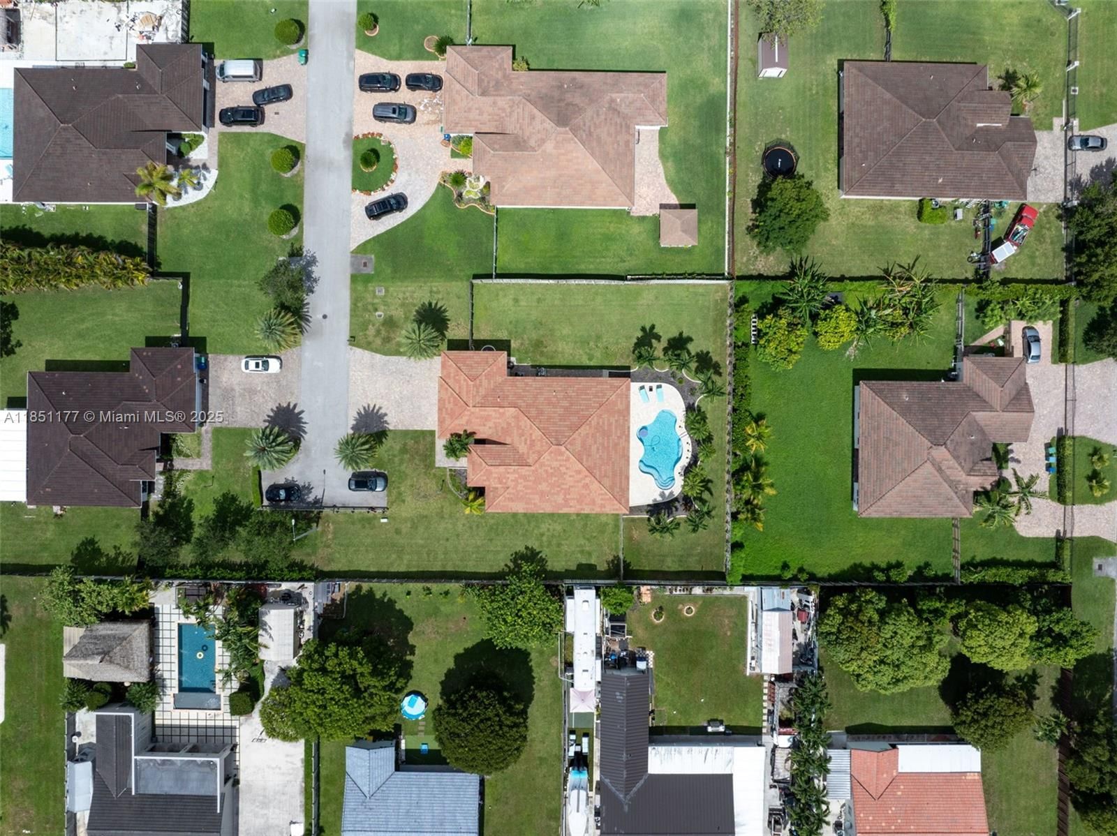 Real estate property located at 12801 223rd St, Miami-dade, Estate Mansions 1st Addn, Miami, FL