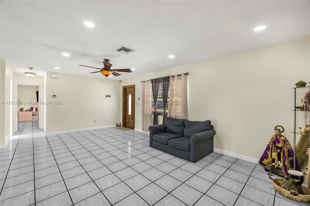 Real estate property located at 25425 128th Ave, Miami-dade, Princetonian West, Homestead, FL