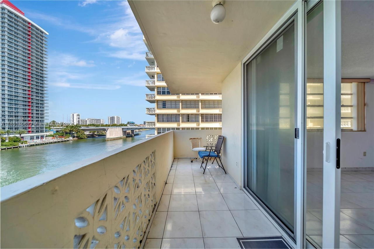 Real estate property located at 1833 Ocean Dr #511, Broward, Plaza Towers North Condo, Hallandale Beach, FL