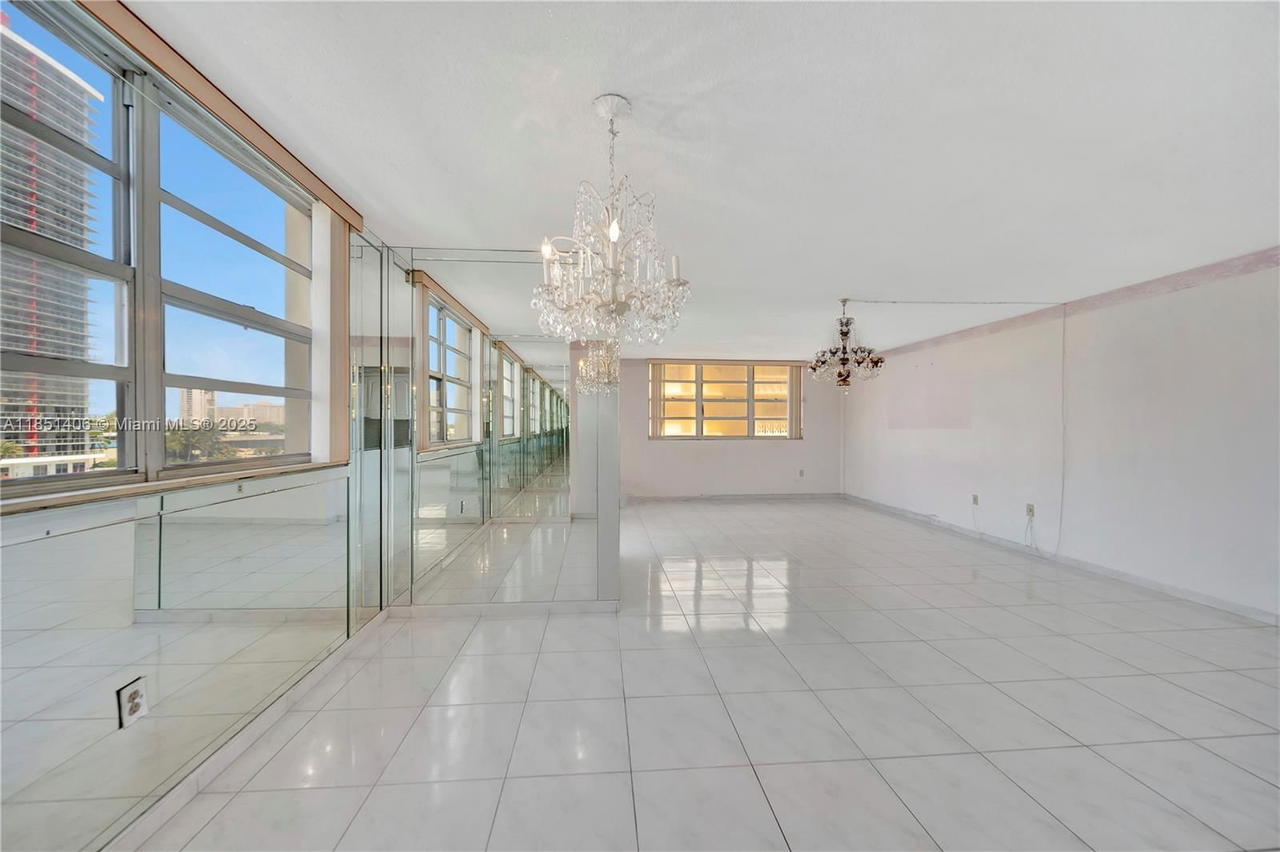 Real estate property located at 1833 Ocean Dr #511, Broward, Plaza Towers North Condo, Hallandale Beach, FL