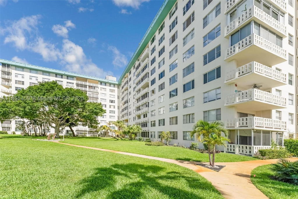 Real estate property located at 4330 Hillcrest Dr #516, Broward, Hillcrest East No 23 Cond, Hollywood, FL