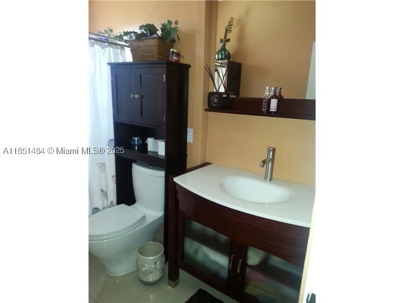 Real estate property located at 321 13th Ave, Miami-dade, Lawrence Estate Land Co, Miami, FL