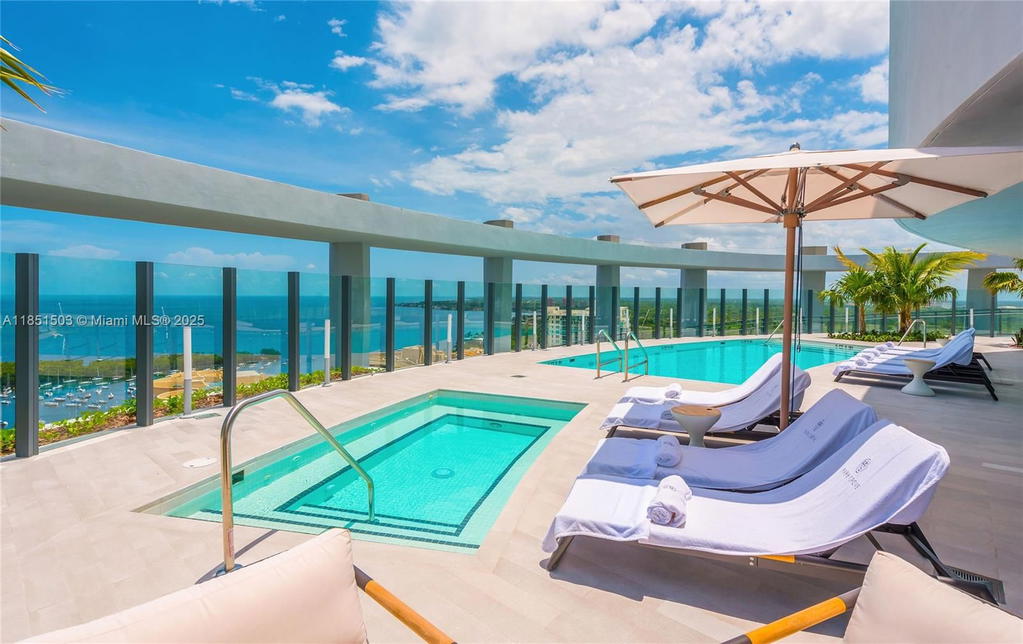 Real estate property located at 2831 Bayshore Dr #2204, Miami-dade, Club Residences At Park G, Miami, FL