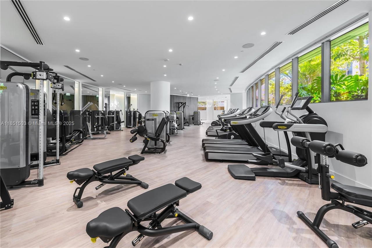 Real estate property located at 2831 Bayshore Dr #2204, Miami-dade, Club Residences At Park G, Miami, FL