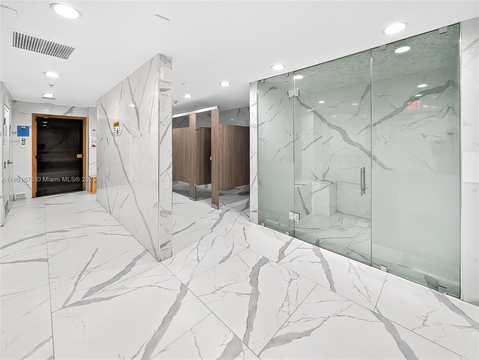 Real estate property located at 601 36th St #1711, Miami-dade, Blue Condo, Miami, FL