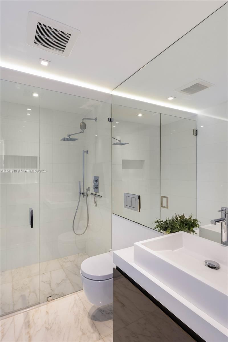 Real estate property located at 1331 Brickell Bay Dr #909, Miami-dade, Jade Residences At Bricke, Miami, FL