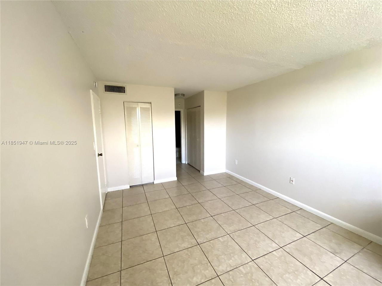 Real estate property located at 16465 22nd Ave #513, Miami-dade, Tall Trees Condo, North Miami Beach, FL