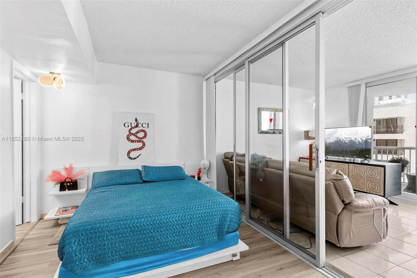 Real estate property located at 5401 Collins Ave #511, Miami-dade, The Carriage House Condo, Miami Beach, FL