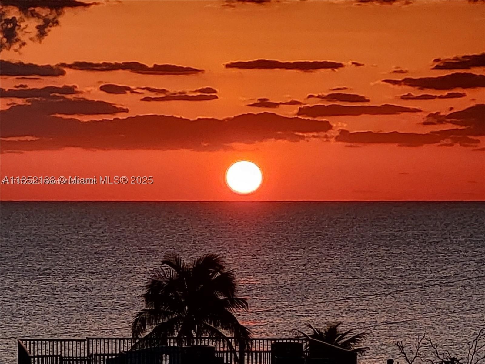Real estate property located at 1401 Ocean Dr PH2, Broward, Stratford Towers Condo, Hollywood, FL