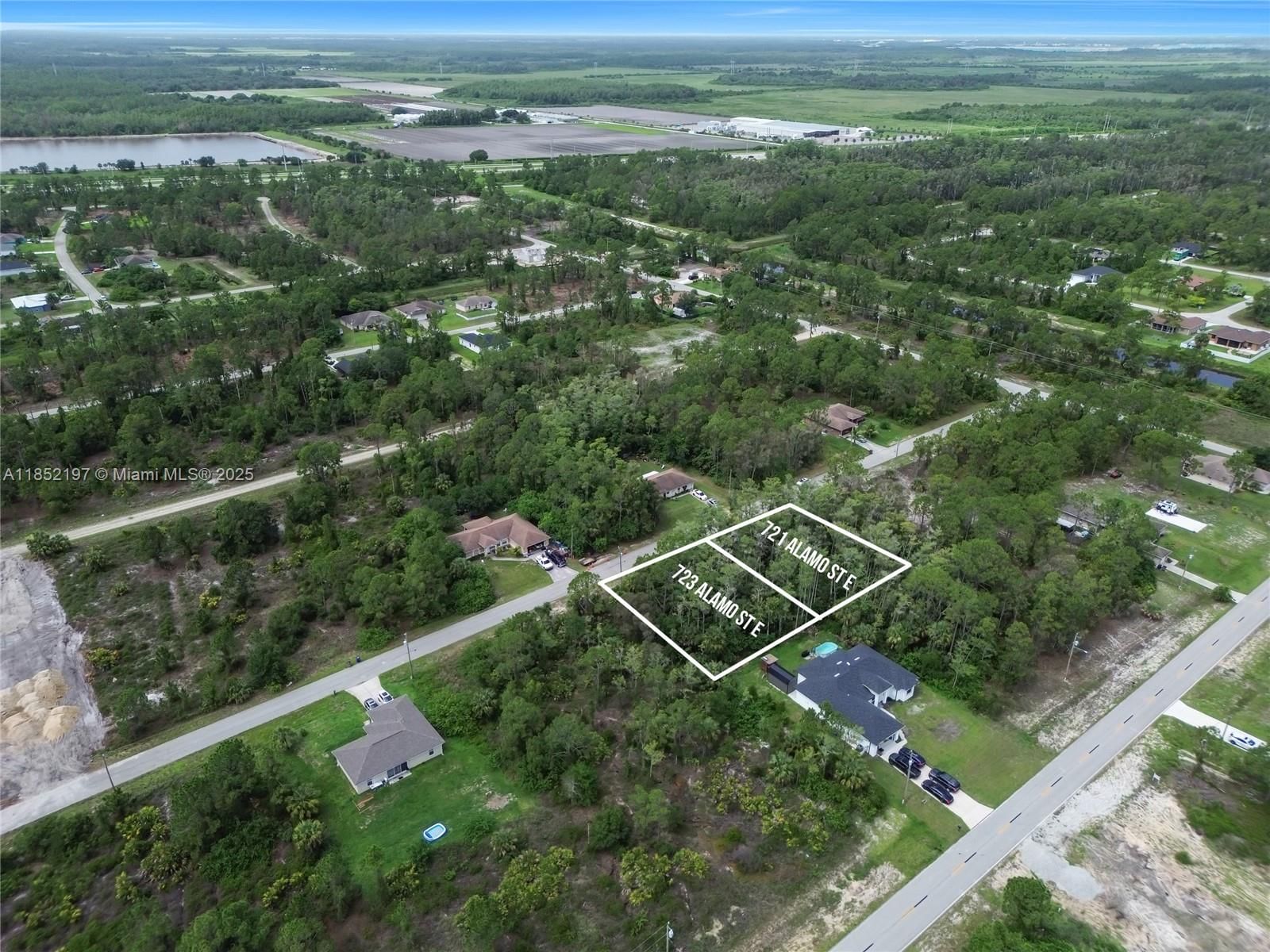 Real estate property located at 723 Alamo ST E, Lee, Lehigh Acres, Lehigh Acres, FL