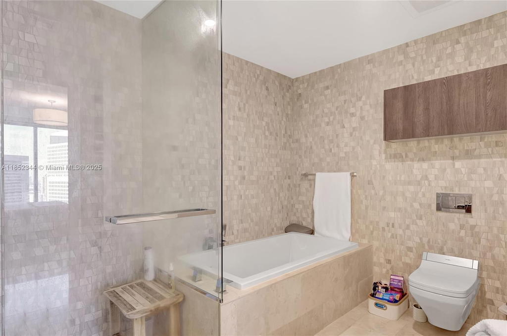 Real estate property located at 88 7th St #3003, Miami-dade, Rise Condo, Miami, FL