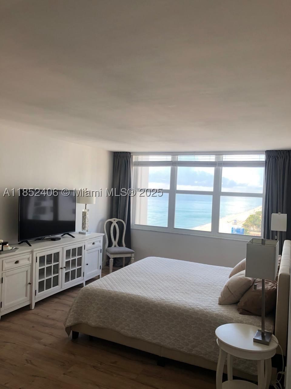 Real estate property located at 2751 Ocean Dr #1406-S, Broward, Aquarius Condo, Hollywood, FL