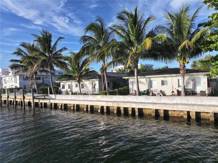 Real estate property located at 2200 Bay Dr #3, Miami-dade, Joycia Apartments Condo, Miami Beach, FL