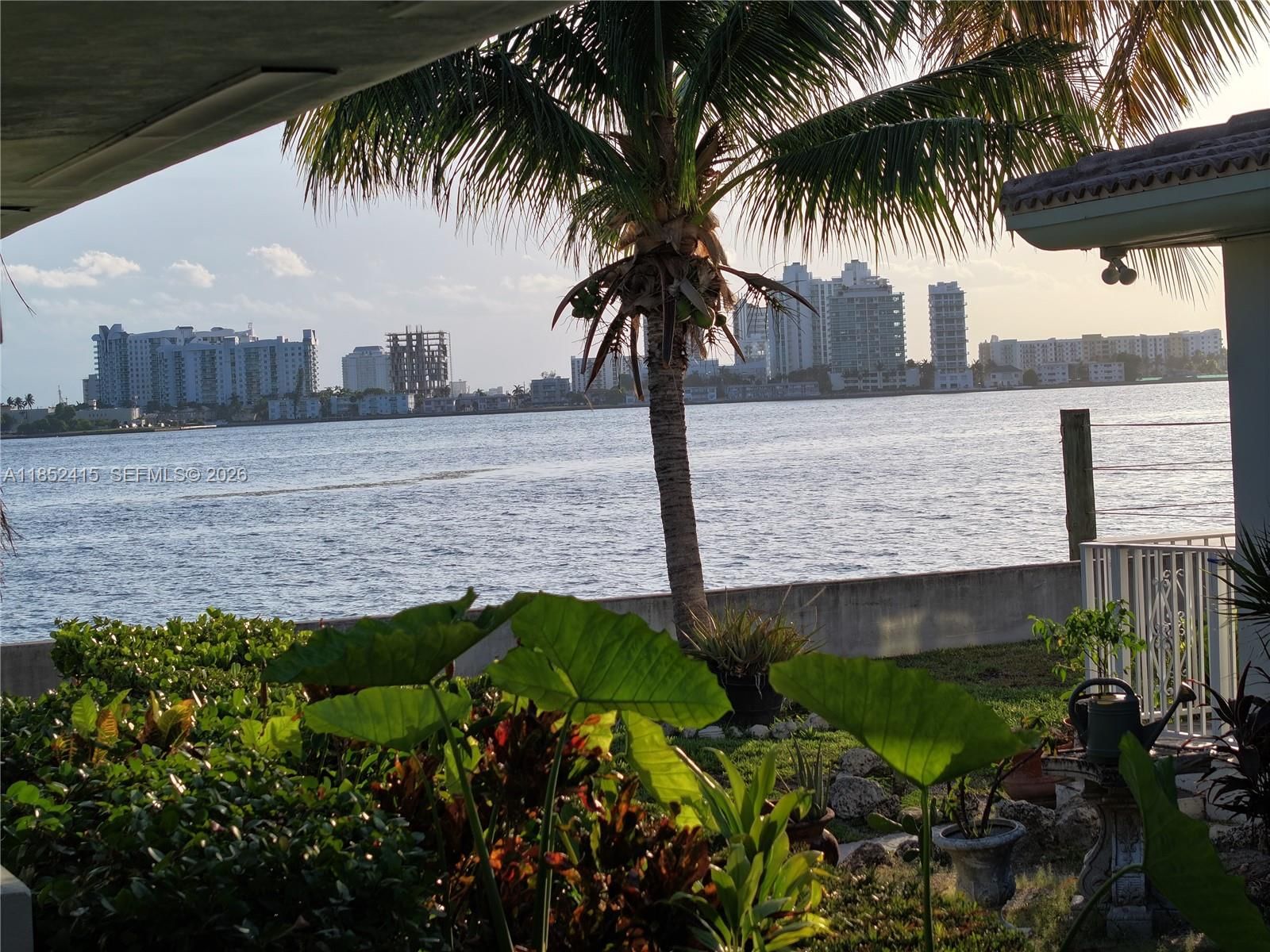 Real estate property located at 2200 Bay Dr #3, Miami-dade, Joycia Apartments Condo, Miami Beach, FL
