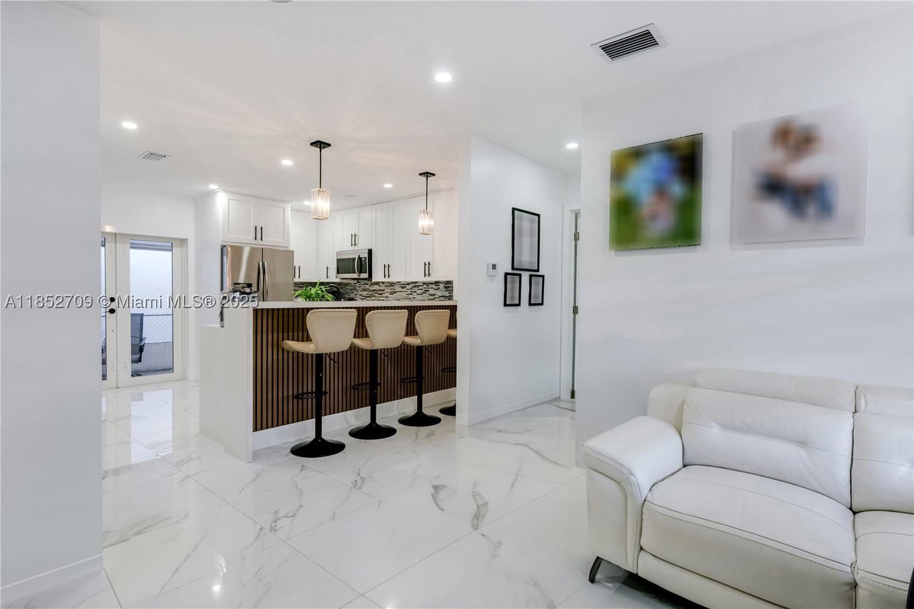 Real estate property located at 9311 37th St, Miami-dade, Central Heights, Miami, FL