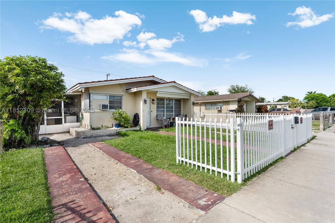 Real estate property located at 9311 37th St, Miami-dade, Central Heights, Miami, FL