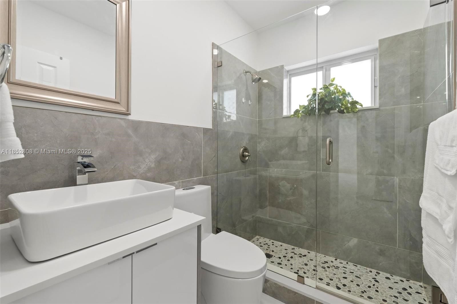 Real estate property located at 4205 10th Ave, Miami-dade, Ingleside Park, Hialeah, FL