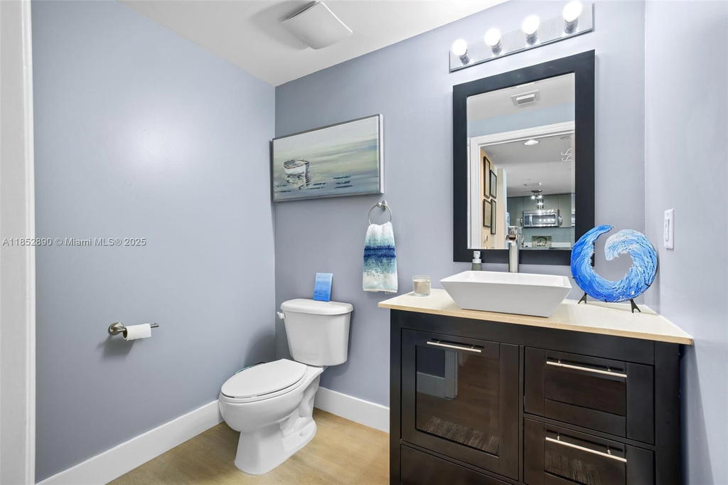 Real estate property located at 1250 Miami Ave #1911, Miami-dade, Vue At Brickell Condo, Miami, FL