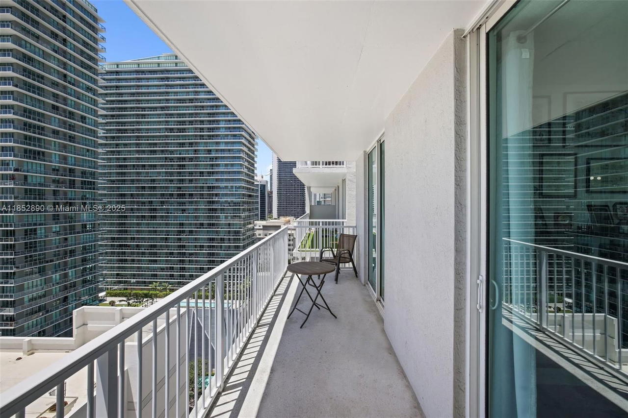Real estate property located at 1250 Miami Ave #1911, Miami-dade, Vue At Brickell Condo, Miami, FL