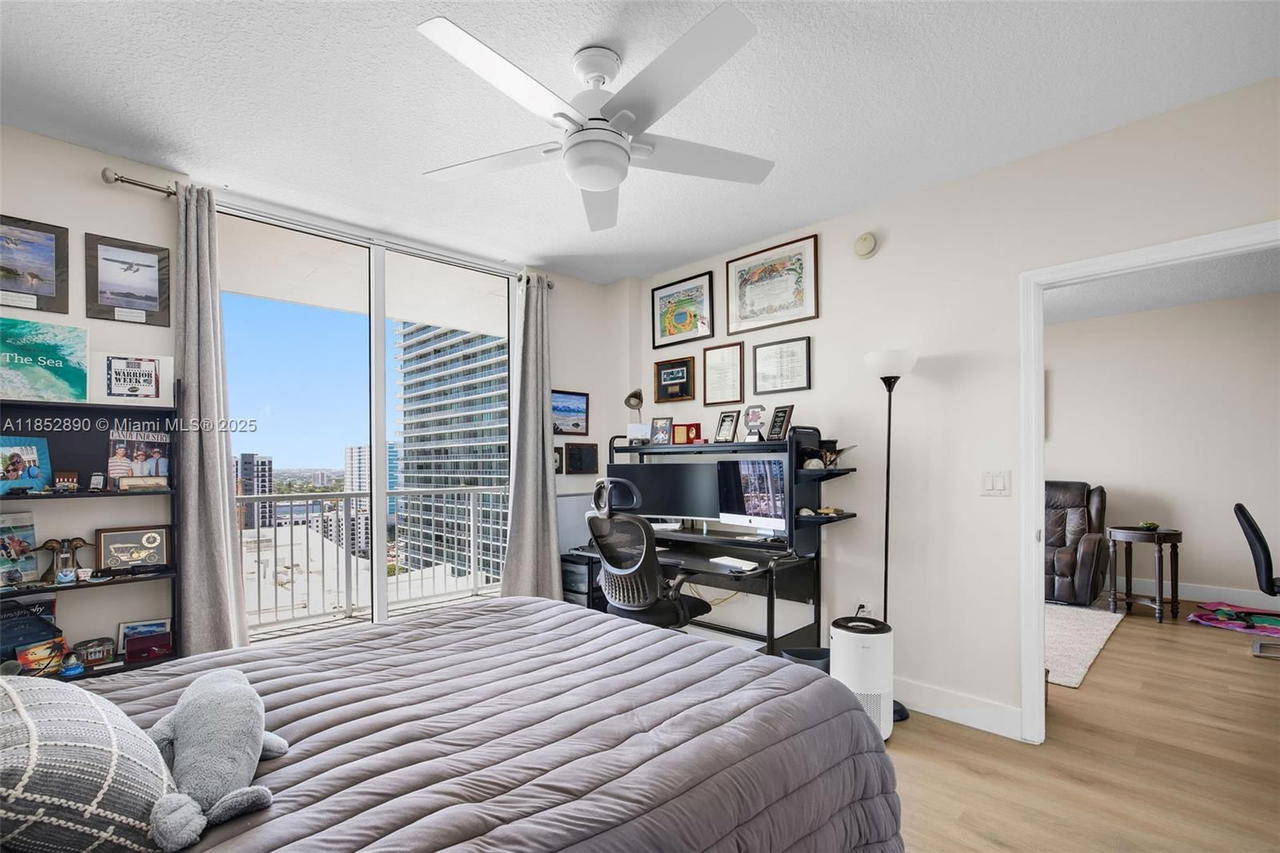 Real estate property located at 1250 Miami Ave #1911, Miami-dade, Vue At Brickell Condo, Miami, FL