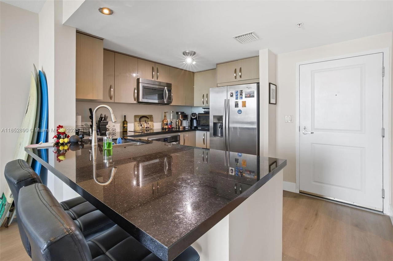 Real estate property located at 1250 Miami Ave #1911, Miami-dade, Vue At Brickell Condo, Miami, FL