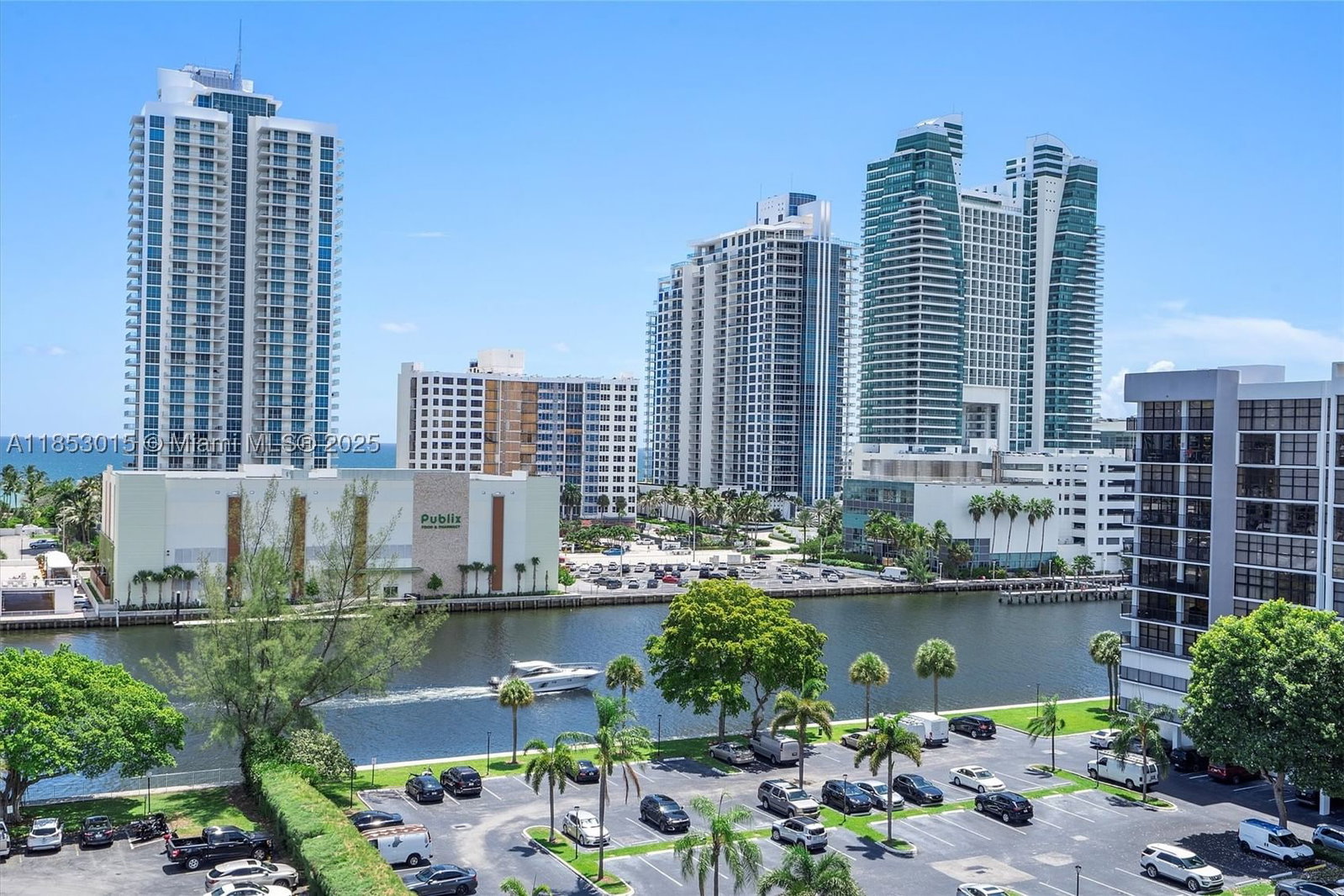 Real estate property located at 800 Parkview Dr #1030, Broward, Oceanview Park Condo, Hallandale Beach, FL