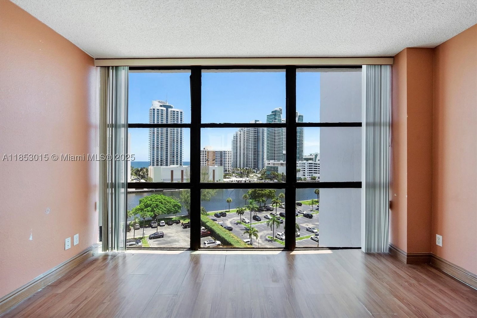 Real estate property located at 800 Parkview Dr #1030, Broward, Oceanview Park Condo, Hallandale Beach, FL