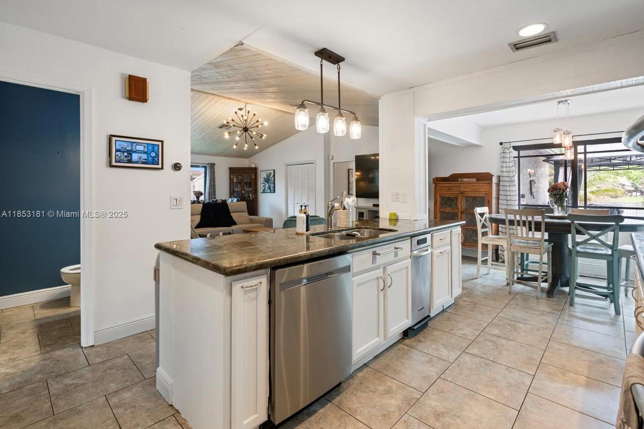 Real estate property located at 7831 11th Ct, Broward, Marcano Estates, Plantation, FL